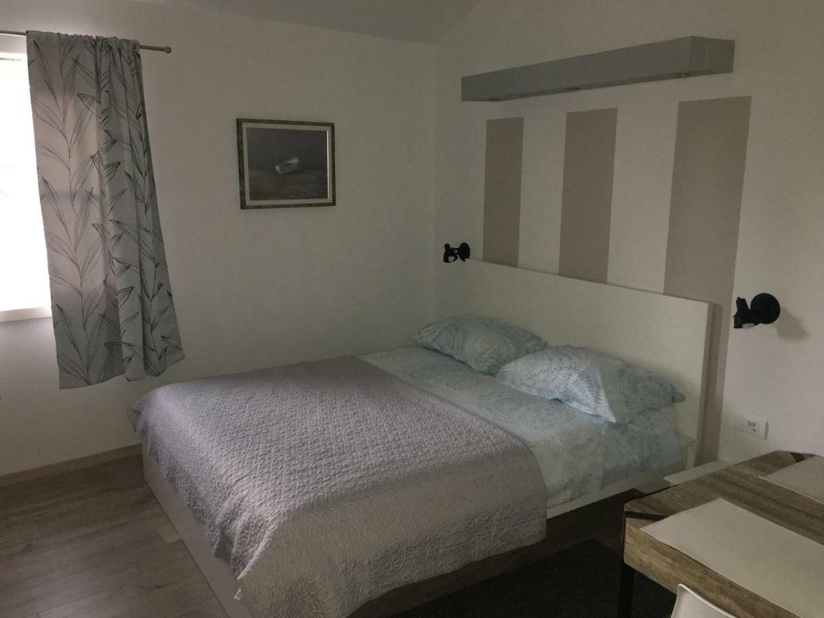 Studio Apartman Dado Apartman Bale Kültér fotó